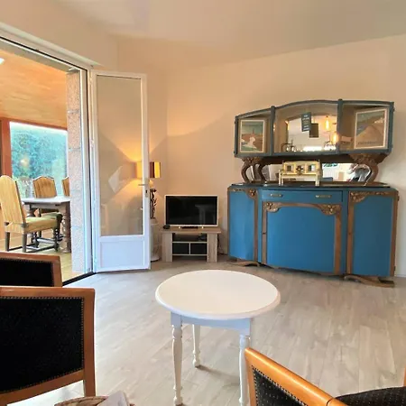 Maison Avec Jardin, Wifi Dans Un Quartier Calme Au Centre De - Ref 941 Villa