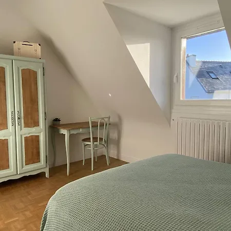 Maison Avec Jardin, Wifi Dans Un Quartier Calme Au Centre De - Ref 941 *